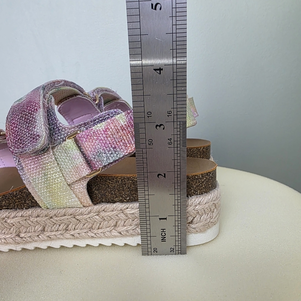 Madden Girl Teddy-T Pastel Tie-Dye Platform Velcro Sandals, Size 4 NEW IN BOX! - Picture 11 of 15